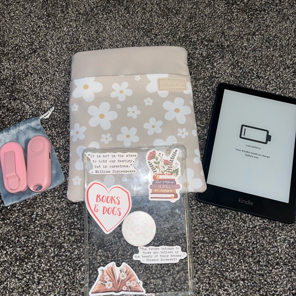 Kindle with Floral Case - Black
